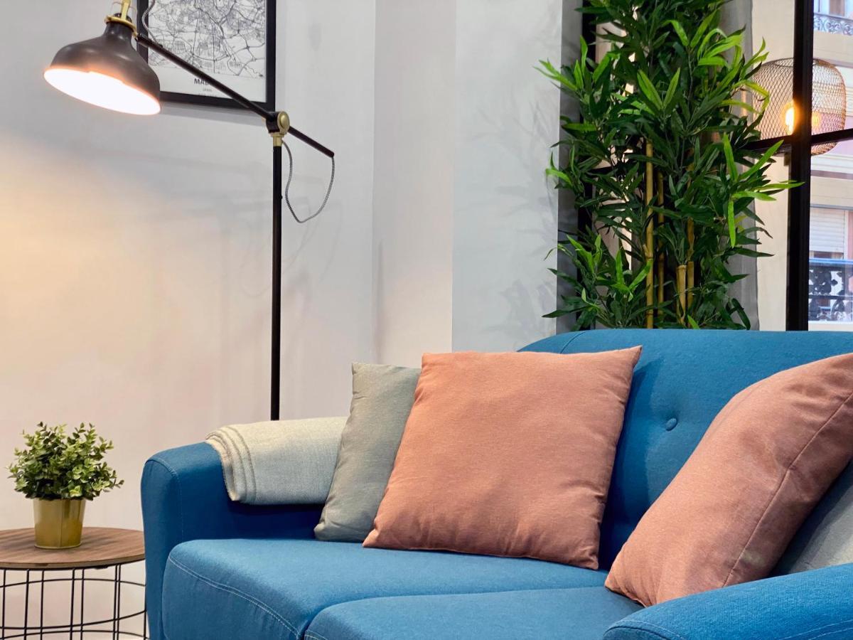 Charming Styles Apartment *