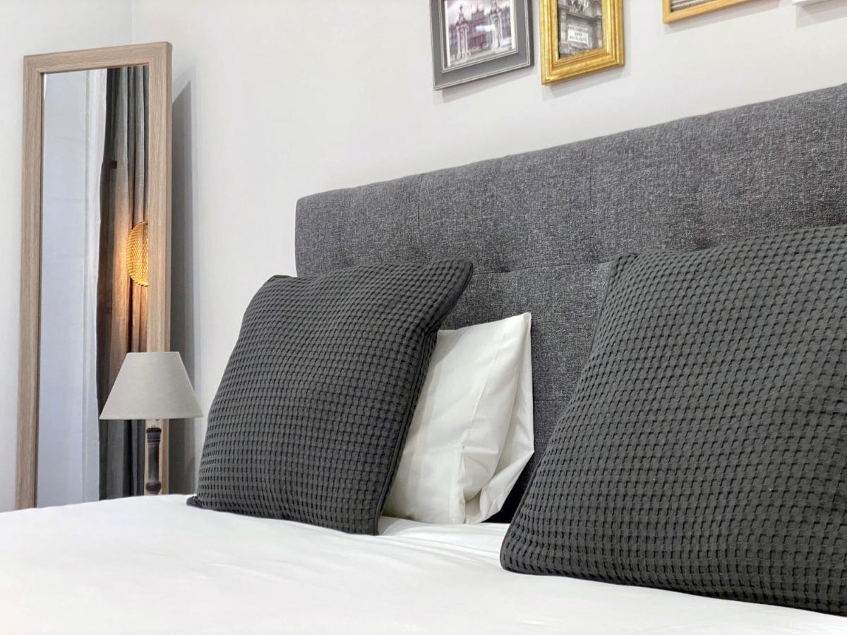 Charming Styles Apartment